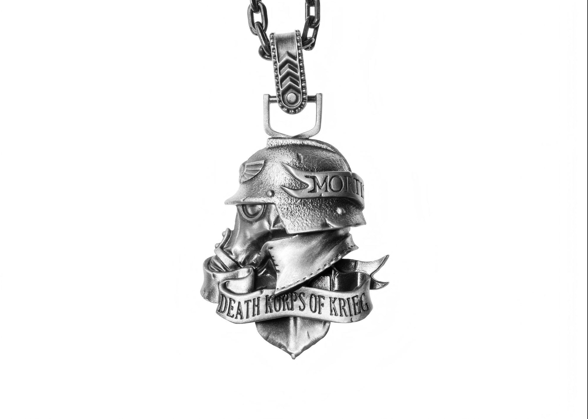 Krieg Oath of the Fallen Pendant – Warhammer 40K Inspired