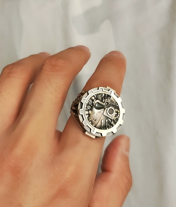 Omnissiah Ring – Praise the Divine Cog