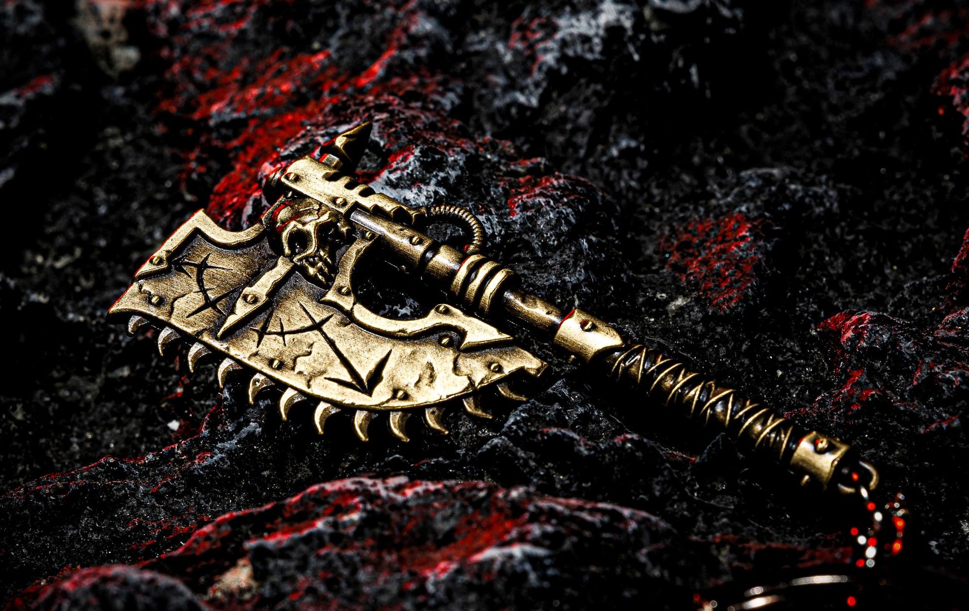Chaos Chainsaw Keychain - Warhammer 40K Inspired