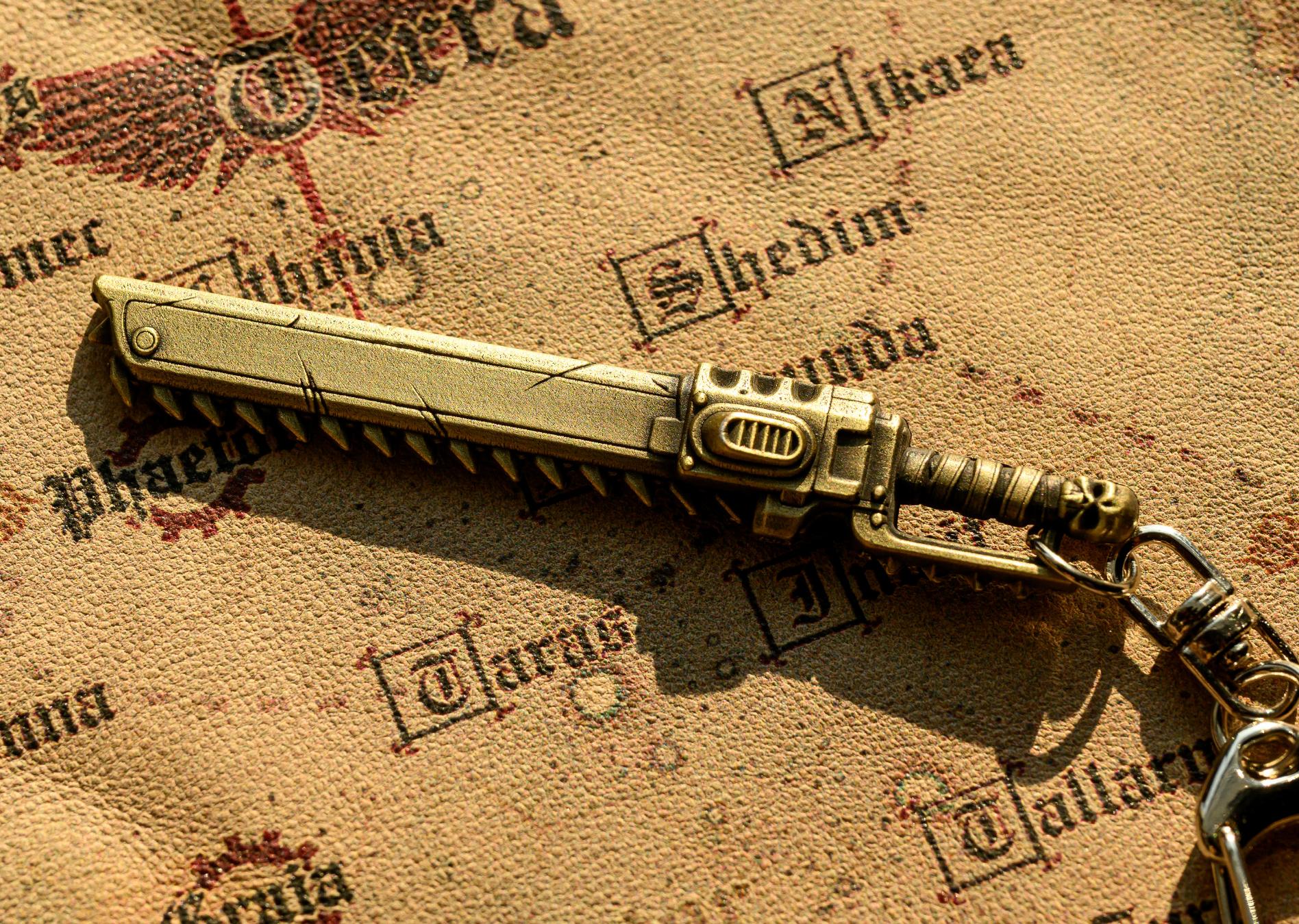 Chainsword Weapon Keychain – Warhammer 40K Inspired