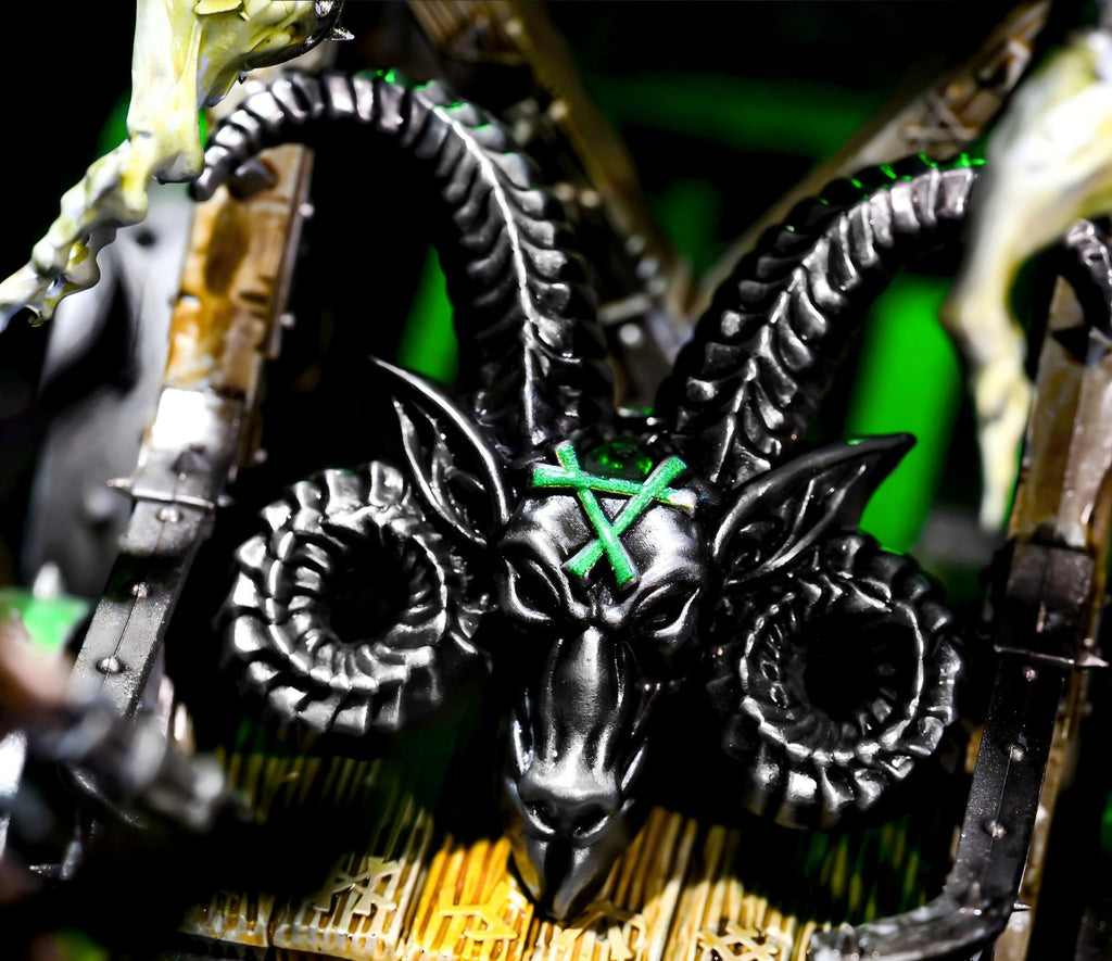 Rat Horn Brooch - Warhammer 40K Inspired