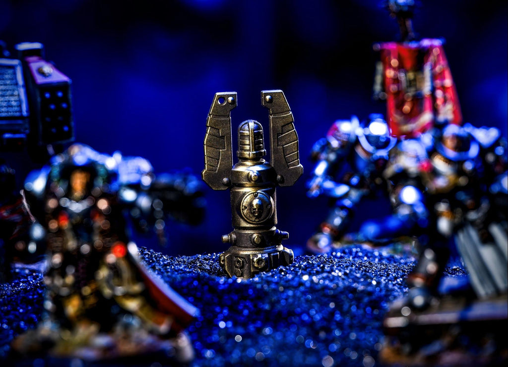 Thunderfall Drop Beacon – Warhammer 40K Inspired Prop / Keychain