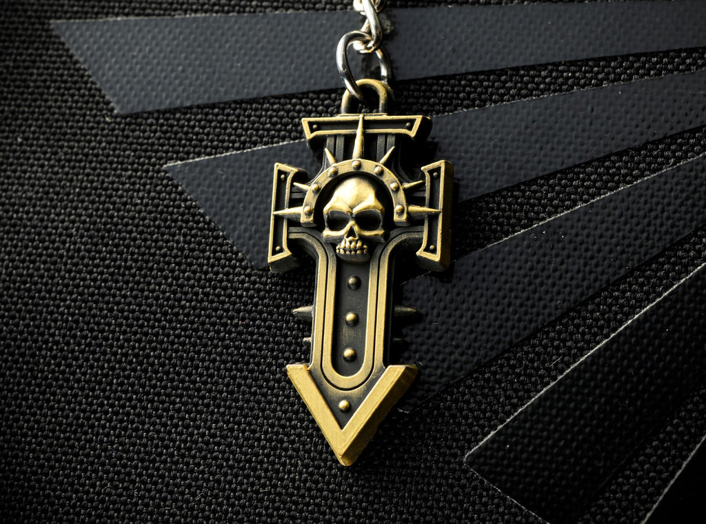 Warhammer 40K Indomitus Crusade Honour Relic – Inquisitorial Skull Cross Pendant / Keychain