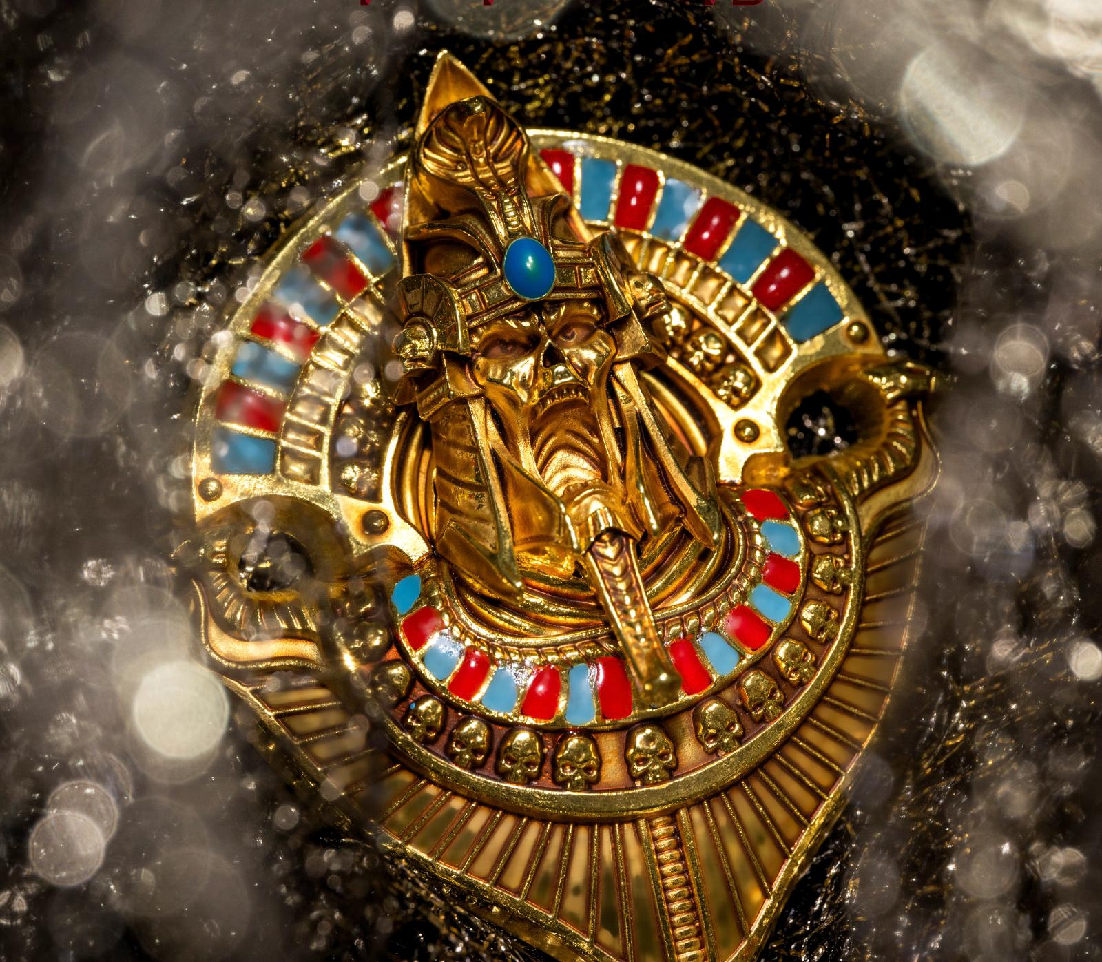 The Gaze Brooch – Warhammer 40K Inspired