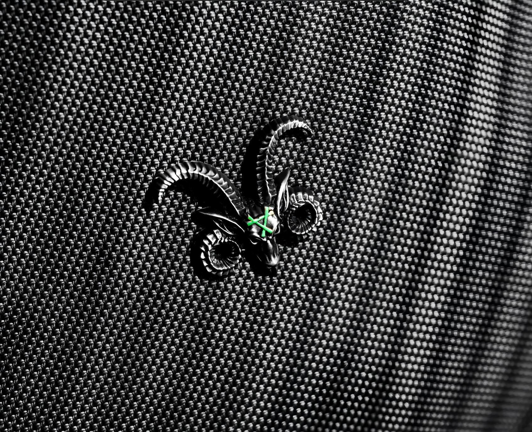 Rat Horn Brooch - Warhammer 40K Inspired