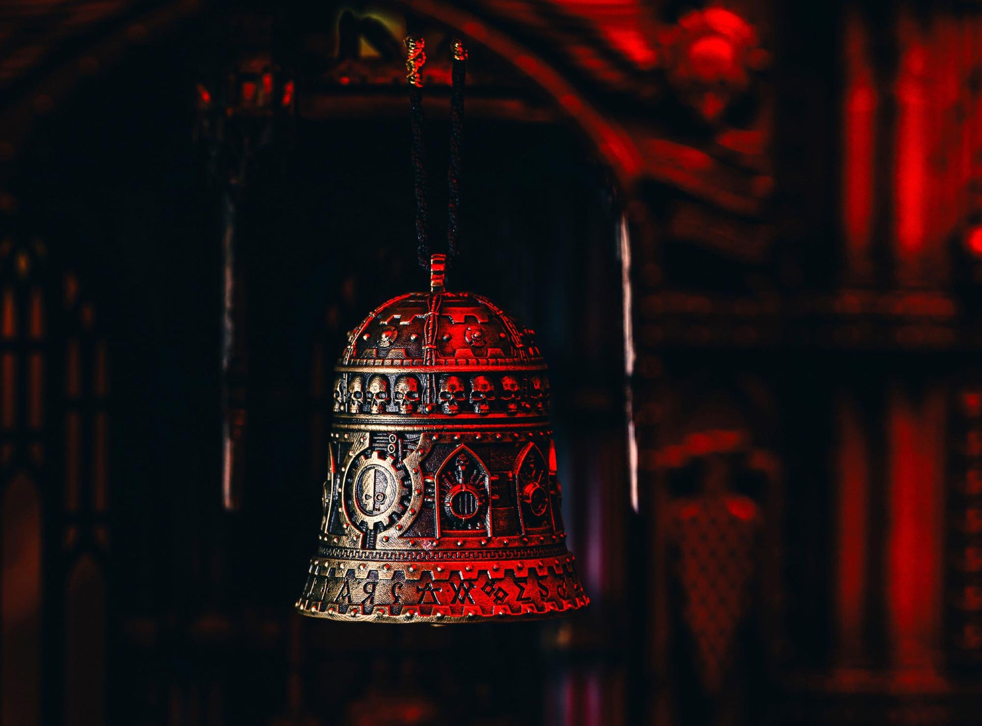 Warhammer 40K Domination Bell of Ominissah Adeptus Mechanicus Copper Pendant