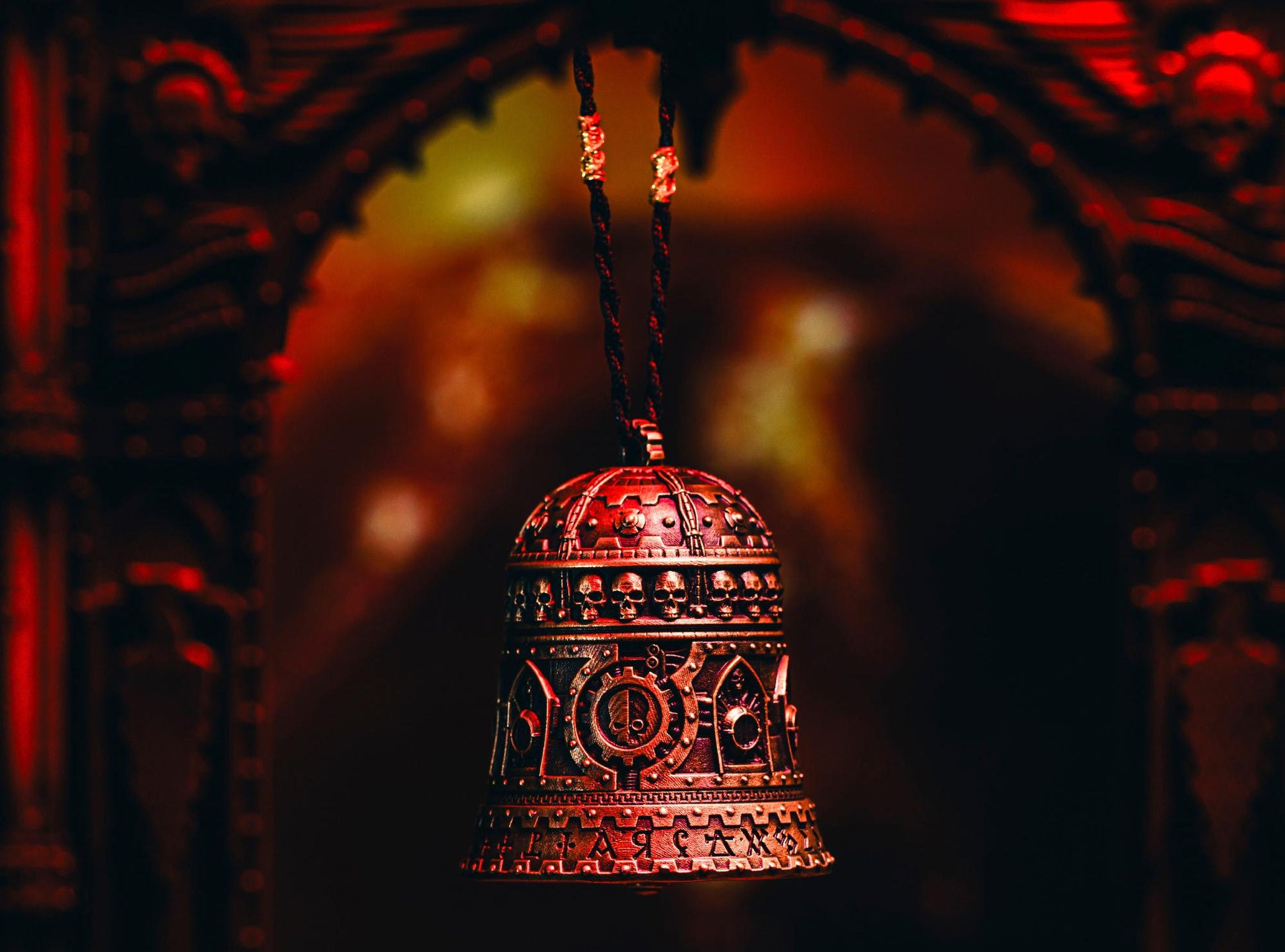Warhammer 40K Domination Bell of Ominissah Adeptus Mechanicus Copper Pendant