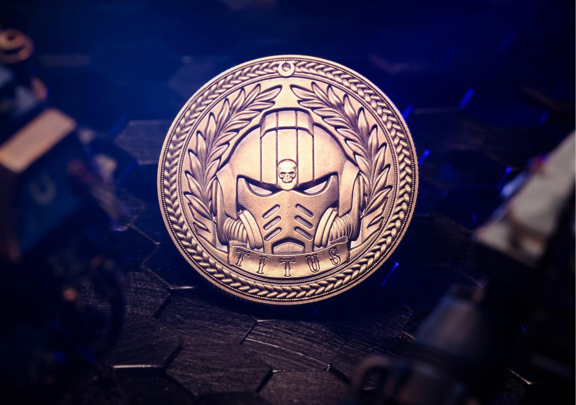 Warhammer 40K Space Marine Commemorative Coin – Captain Titus Exclusive Token, Fan-Made Collectible, Embossed Copper Medallion
