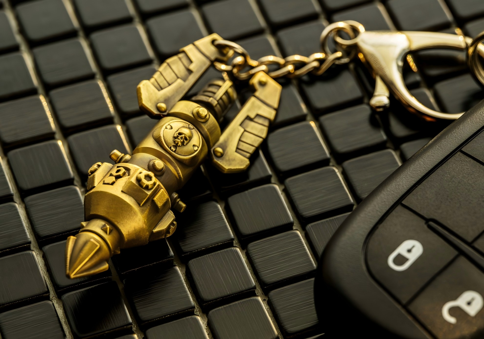 Thunderfall Drop Beacon – Warhammer 40K Inspired Prop / Keychain