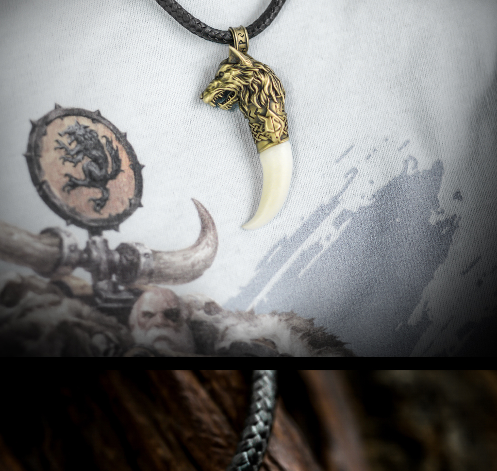 Fang of Fenris Pendant – Warhammer 40K Inspired