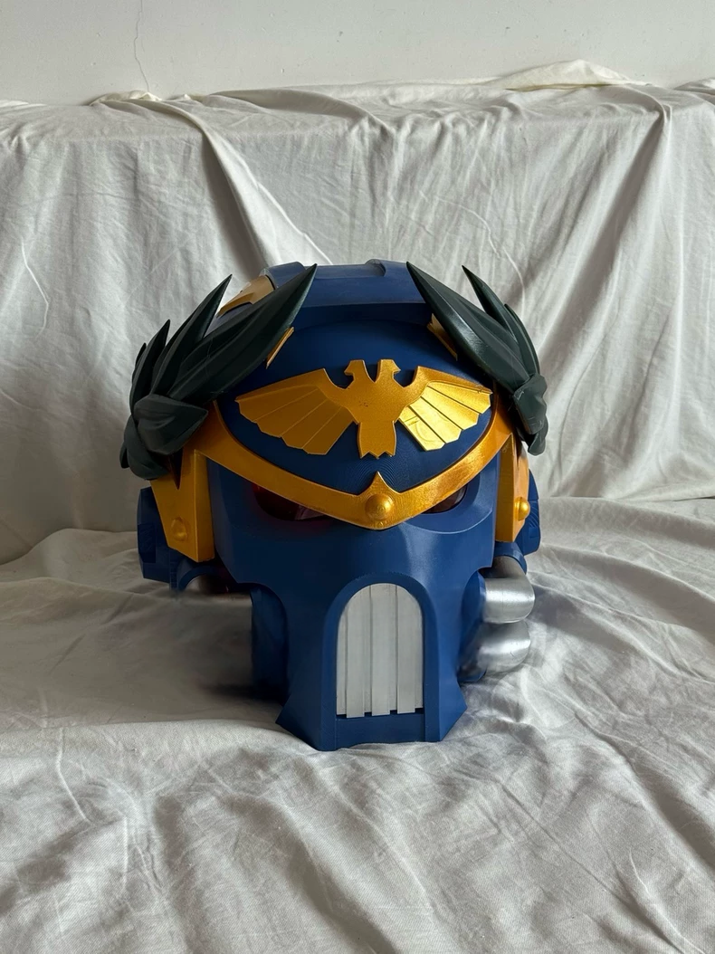 Primarch's Laurel Helm – Warhammer 40K Inspired Ultramarines Helmet with Golden Aquila & Wreath