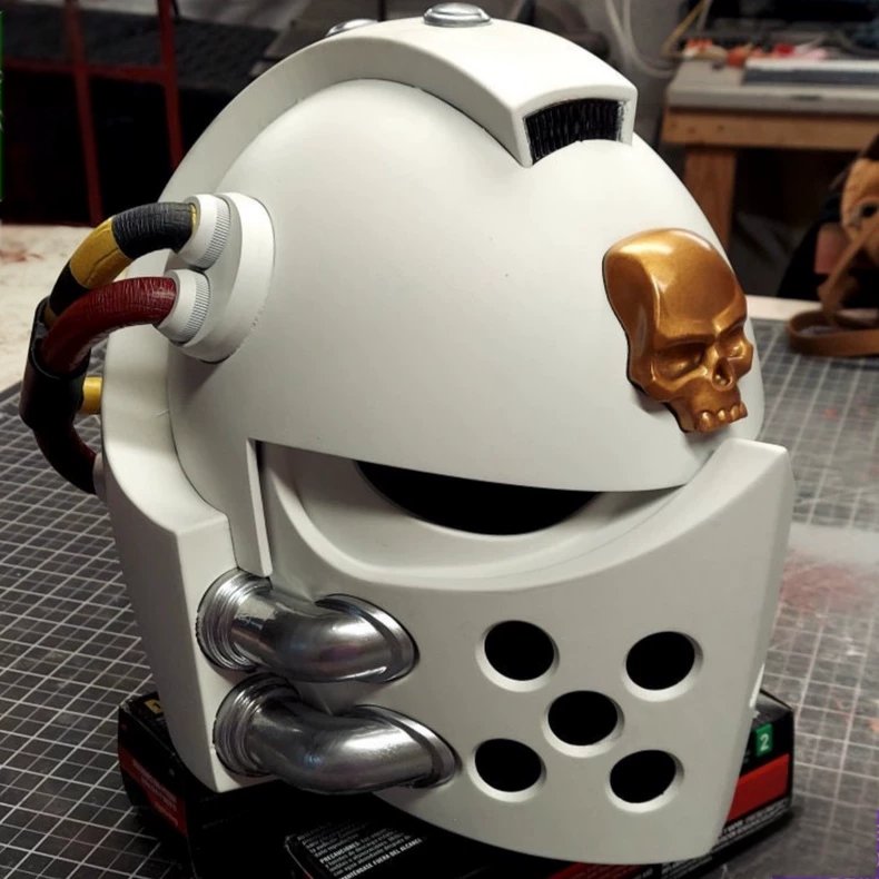White Judgement Helm – Warhammer 40K Inspired Purity Mask with Golden Skull & Combat Scars