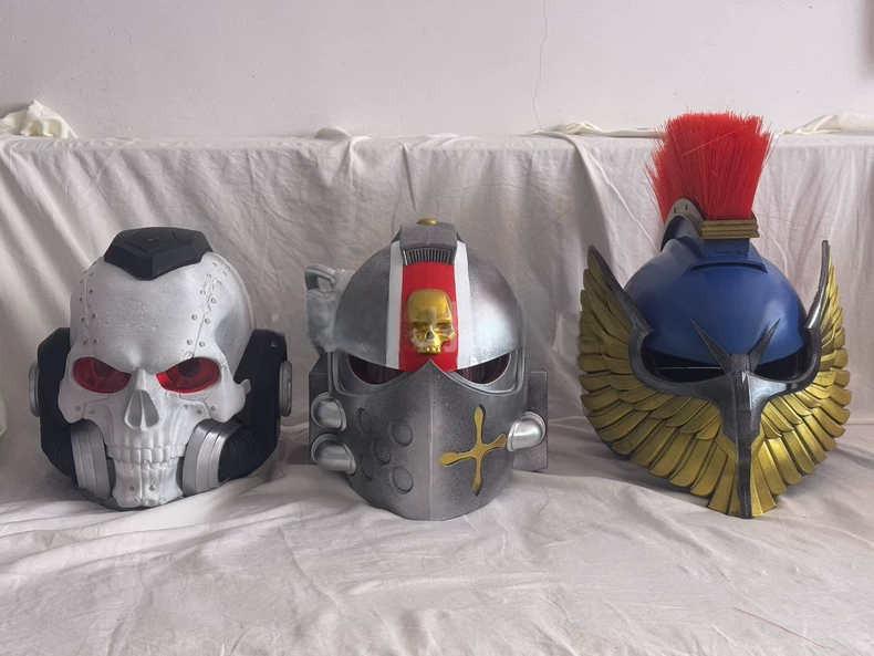 Warhammer 40K Inspired Ultramarines Honor Guard Helmet – Blue & Gold Plumed Cosplay Armor Prop