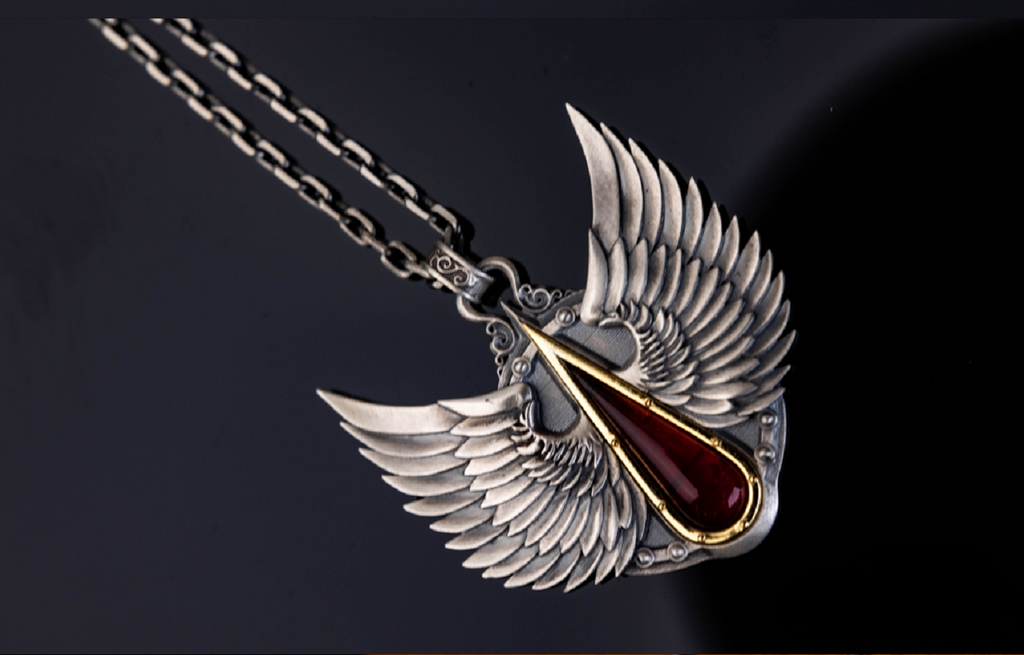 Warhammer 40K Emperor’s Reliquary Pendant – Gothic Tomb Necklace with Imperial Filigree