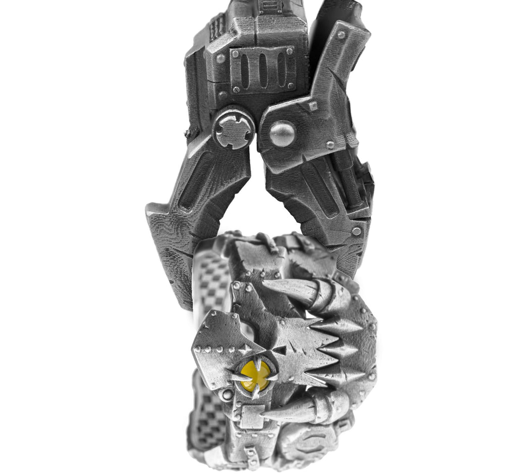 Ork WAAAGH! Ring – A Warhammer-Inspired Ring of Brutality & Green Energy