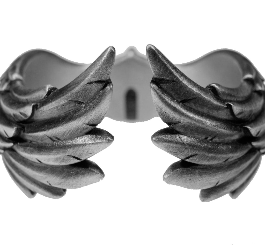 Holy Grail of Sanguine Necklace – Warhammer-Inspired Relic Pendant