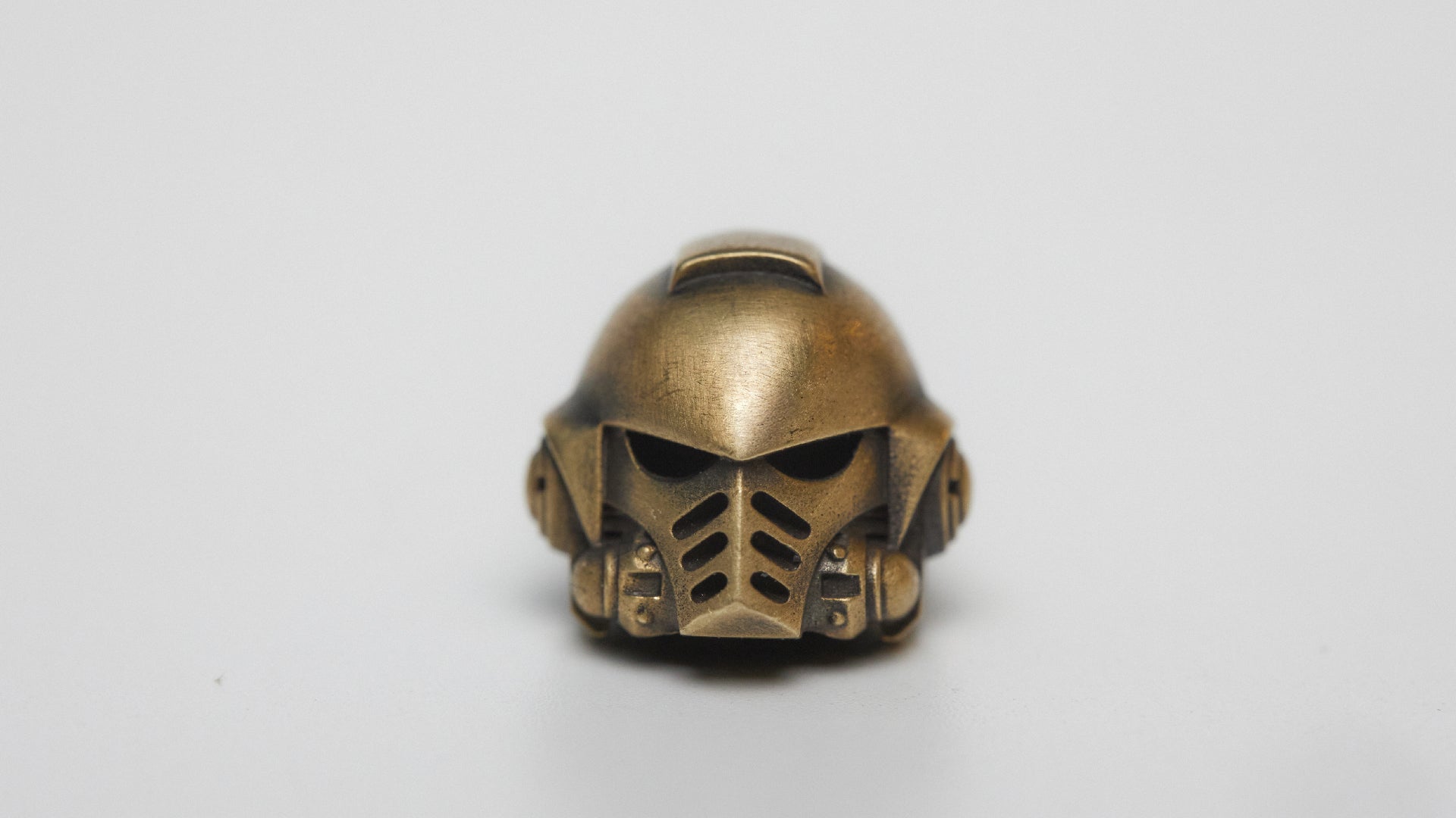 Adeptus Custodes Keycap - Warhammer 40K Inspired